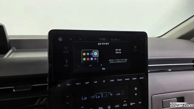 Hyundai Staria