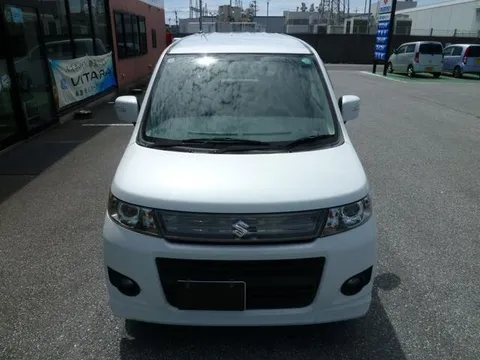 Suzuki Wagon R Stingray