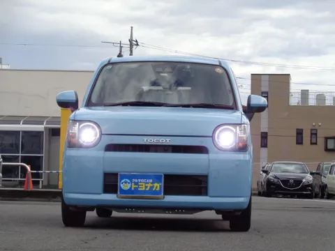 Daihatsu Mira Tocot