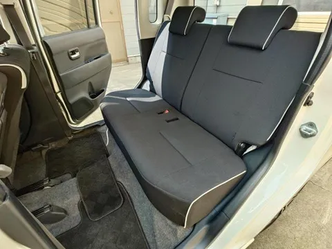 Toyota Pixis Space