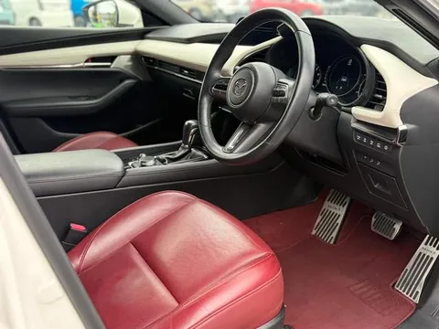 Mazda MAZDA3 Fastback