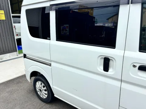 Mitsubishi Minicab Van