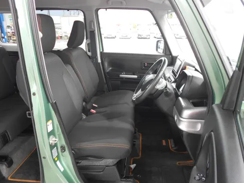Suzuki Spacia Gear
