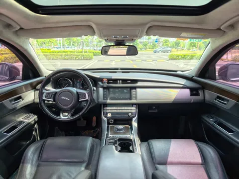 Jaguar XFL
