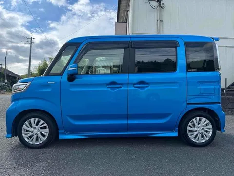 Suzuki Spacia Custom