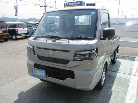 Nissan Clipper Truck