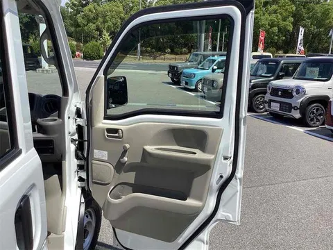 Nissan Clipper