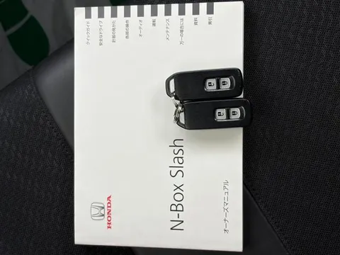 Honda N-BOX Slash