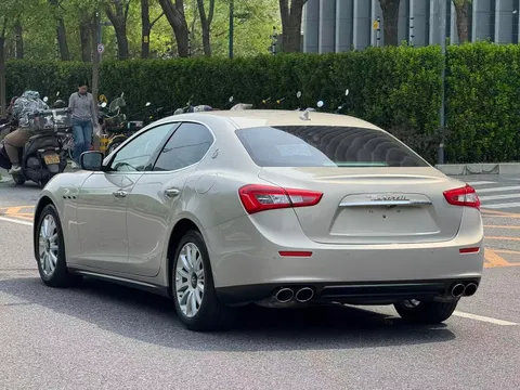 Maserati Ghibli