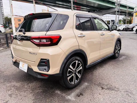 Daihatsu Rocky