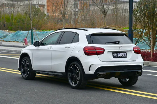 Mercedes-Benz GLA-Class