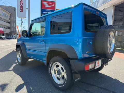 Suzuki Jimny Sierra
