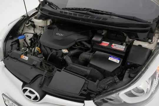 Hyundai Elantra (Avante)