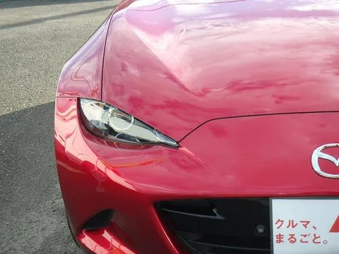 Mazda MX-5 (Roadster)