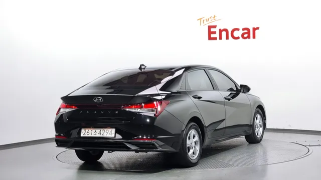 Hyundai Elantra (Avante)