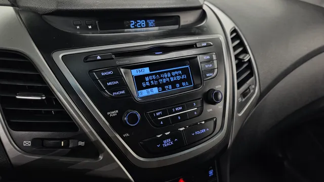 Hyundai Elantra (Avante)