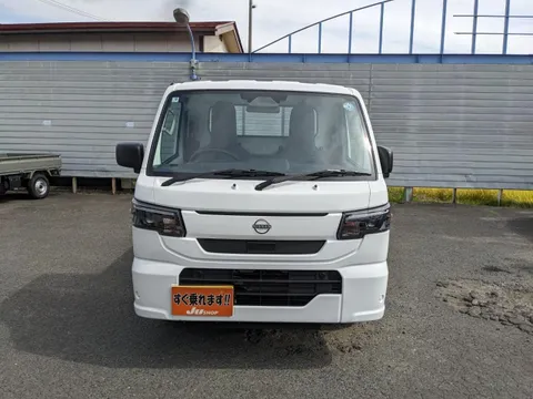 Nissan Clipper Truck