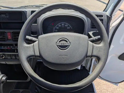 Nissan Clipper Truck
