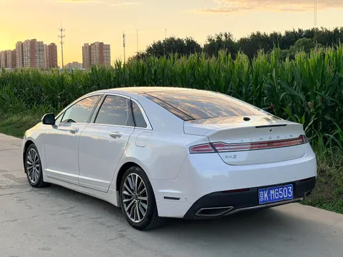 Lincoln MKZ