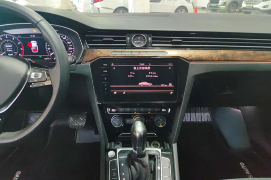 Volkswagen Magotan
