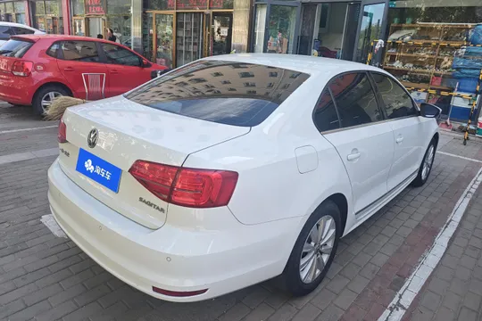 Volkswagen Sagitar