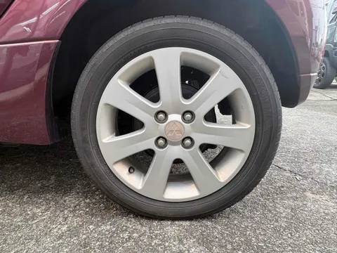 Mitsubishi I