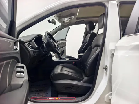 Roewe RX5