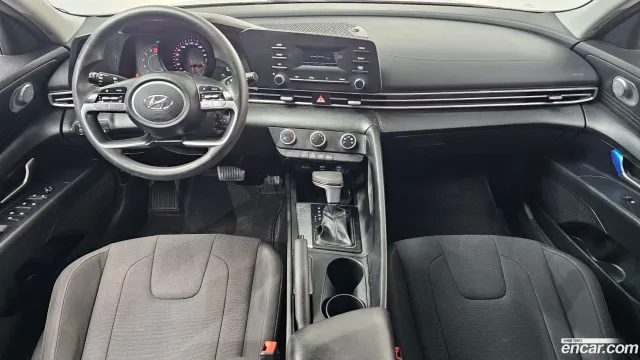 Hyundai Elantra (Avante)