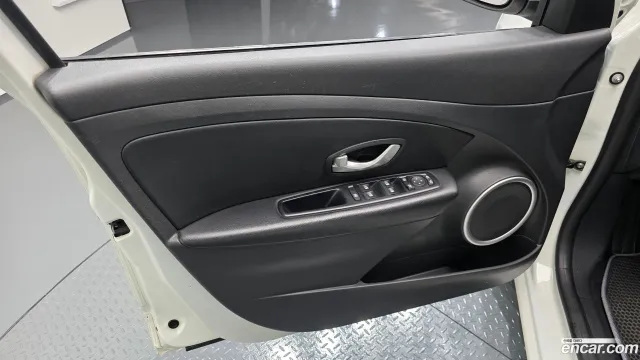 Renault SM3