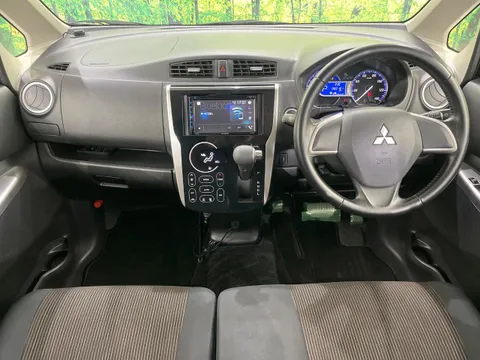 Mitsubishi eK Custom