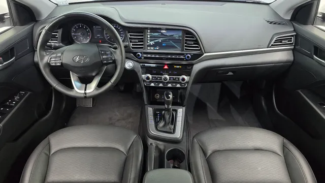 Hyundai Elantra (Avante)