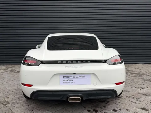 Porsche 718