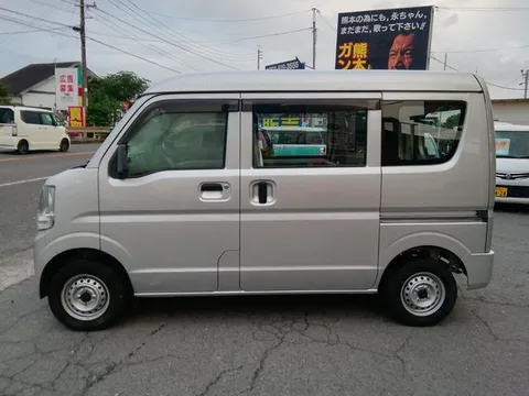 Mitsubishi Minicab Van
