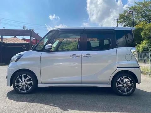 Mitsubishi eK Space Custom