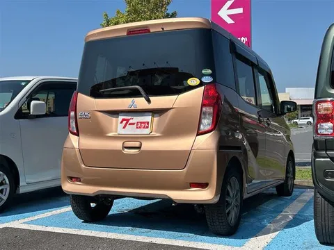 Mitsubishi eK Space
