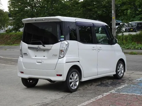 Nissan Dayz Roox