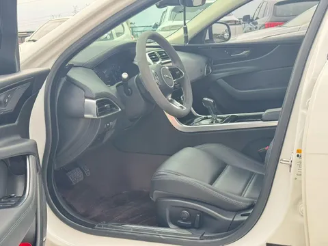 Jaguar XEL