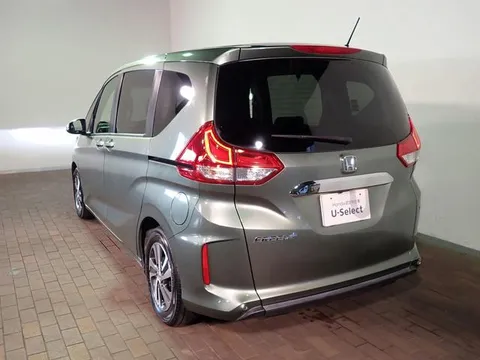 Honda Freed Plus