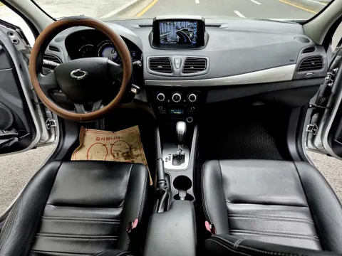 Renault SM3