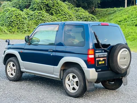 Mitsubishi Pajero Mini