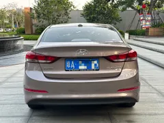 Hyundai Elantra (Avante)
