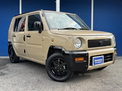 Daihatsu Naked