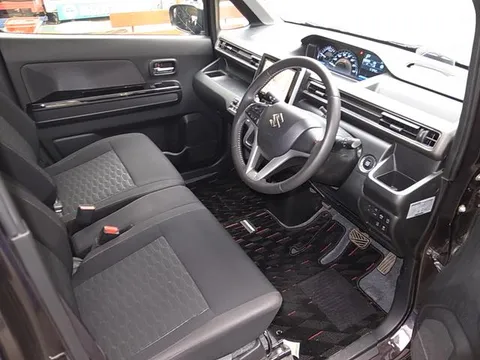 Suzuki Wagon R Stingray