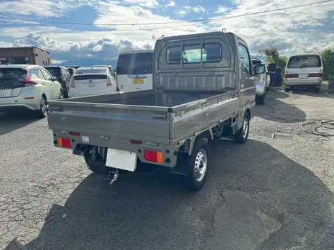 Nissan Clipper Truck