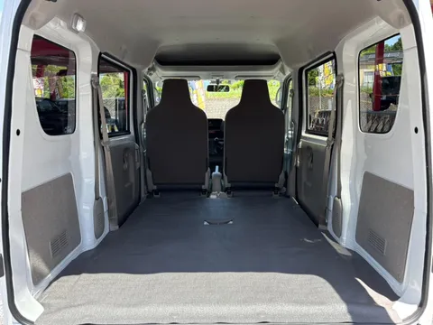 Mitsubishi Minicab Van