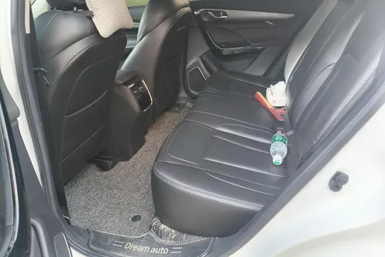 Dongfeng AX7
