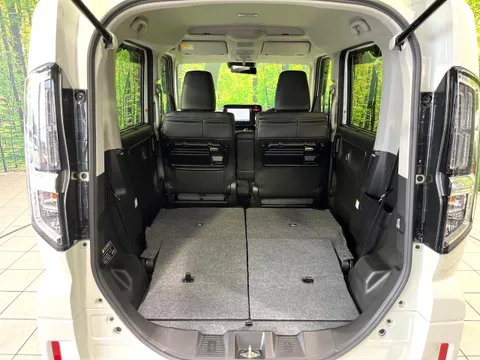 Suzuki Spacia Custom