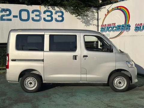 Toyota TownAce Van