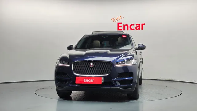 Jaguar F-Pace