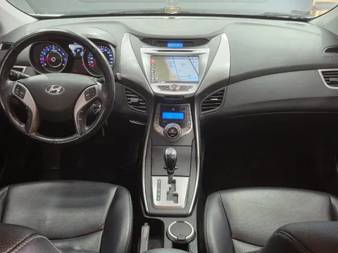 Hyundai Elantra (Avante)